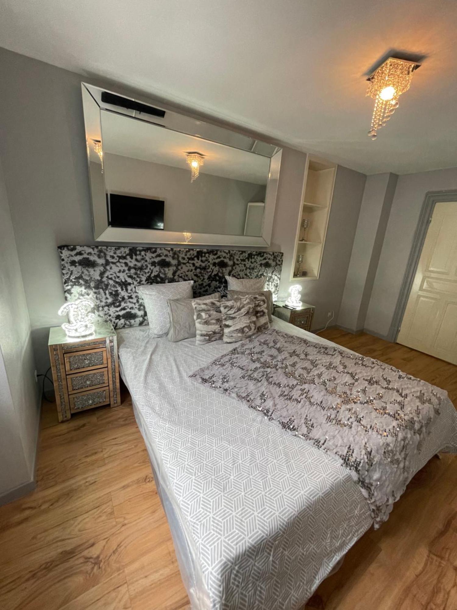 Strasbourg Petit Cocon Emplacement Ideal Centre Ville, Place De Pierre Rdc 25M2 Estrasburgo Exterior foto